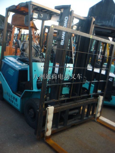 電動(dòng)叉車(chē)