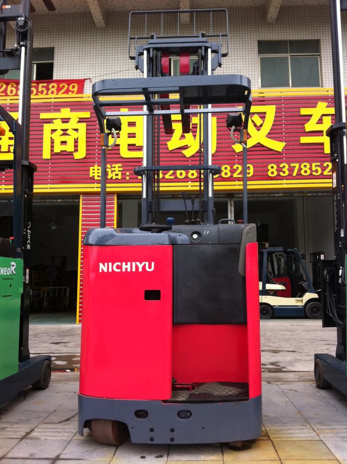 前移式電動叉車