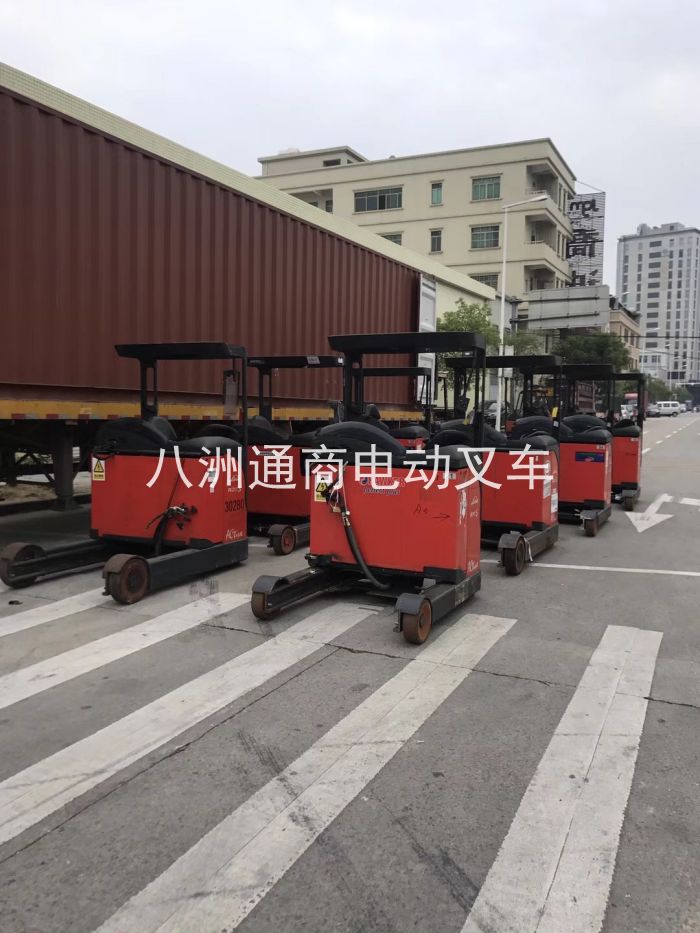 德國原裝進口二手林德電動叉車 (11)