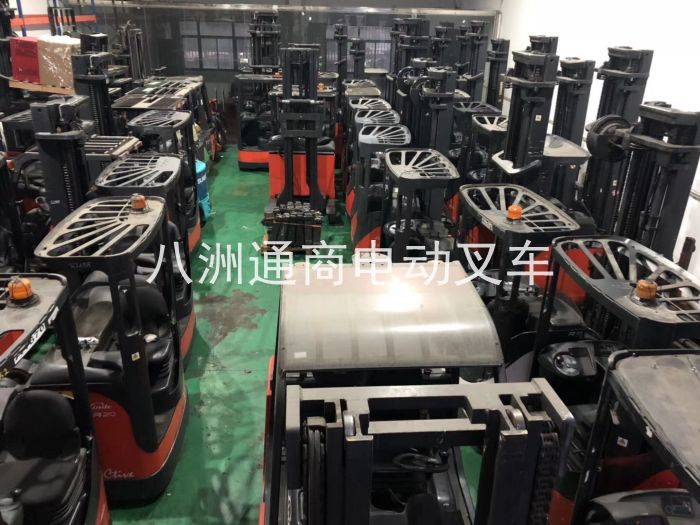 德國原裝進口二手林德電動叉車 (23)