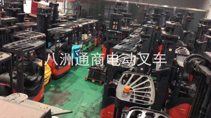 德國原裝進口二手林德電動叉車 (24)