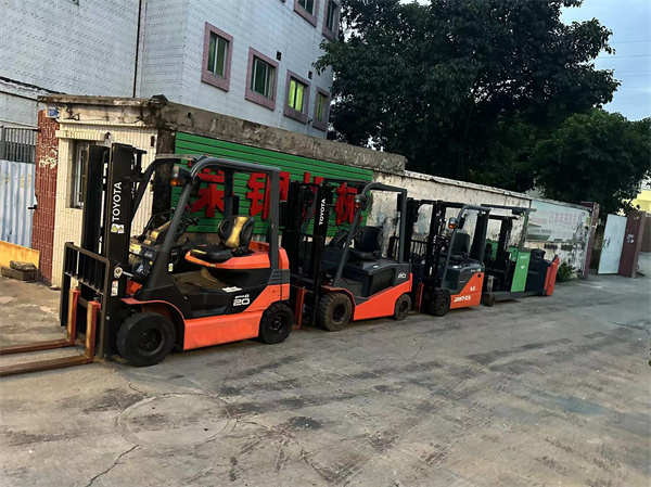 德國原裝進(jìn)口叉車 (2)